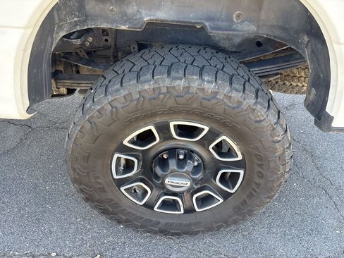 Used 2023 Ford F350 Platinum image 7