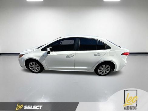 Used 2024 Toyota Corolla LE FWD image 10