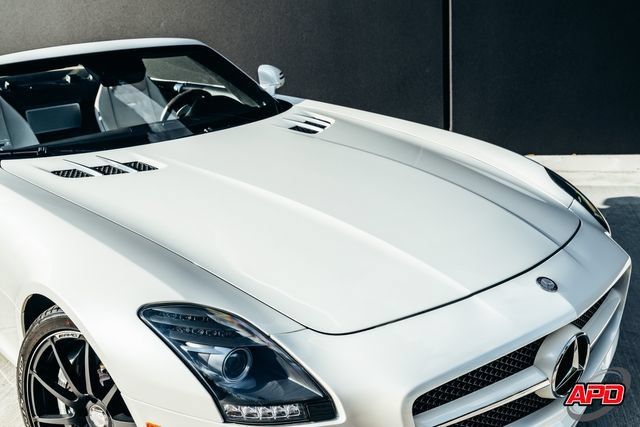 Used 2012 Mercedes-Benz SLS AMG Roadster image 24