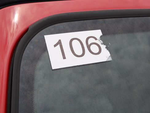 Used 2011 BMW 135i Convertible image 19