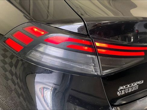 Used 2024 Honda Accord EX image 38