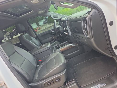 Used 2020 GMC Sierra 1500 SLT w/ SLT Premium Plus Package AWD/4WD image 31