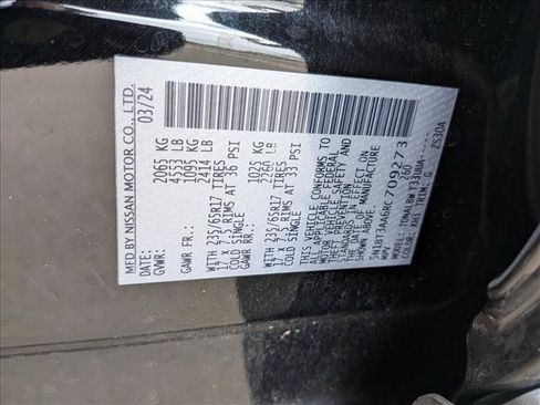 Used 2024 Nissan Rogue S FWD image 16