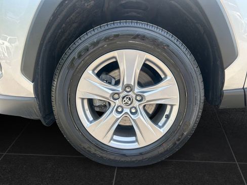 Used 2024 Toyota RAV4 LE AWD/4WD image 9