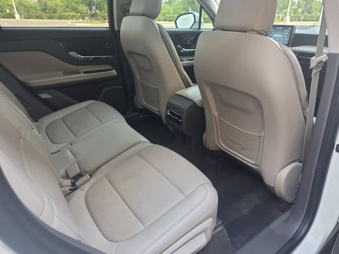 Used 2021 Lincoln Corsair Reserve FWD image 28