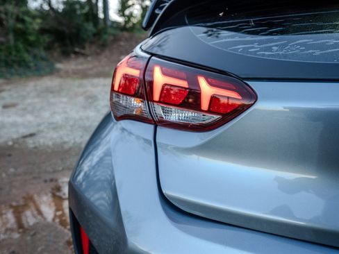 Used 2019 Hyundai Veloster Turbo image 10