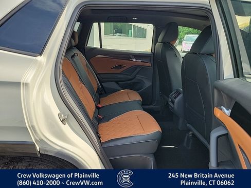 New 2026 Volkswagen Tiguan SEL R-Line AWD/4WD image 15