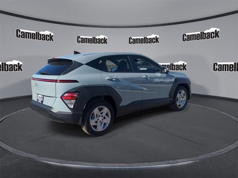 New 2026 Hyundai Kona SE image 7