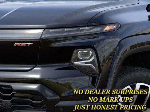 New 2024 Chevrolet Silverado EV RST AWD/4WD image 10