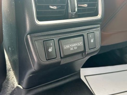 Used 2018 Subaru Outback 3.6R Touring image 36