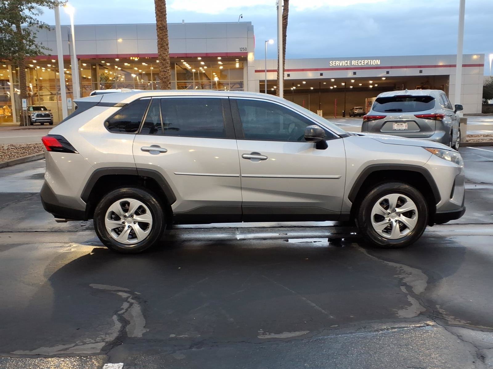 Certified 2022 Toyota RAV4 LE FWD image 3