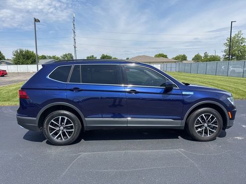 Used 2021 Volkswagen Tiguan SE FWD image 8