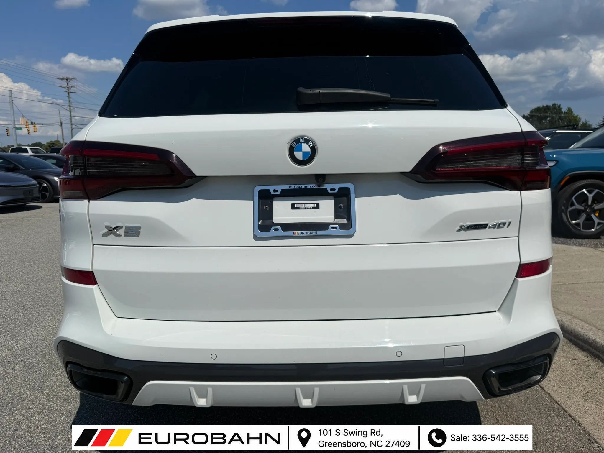 Used 2022 BMW X5 xDrive40i w/ M Sport Package AWD/4WD image 4