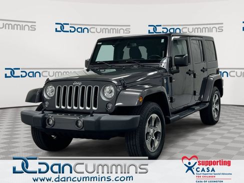 Used 2017 Jeep Wrangler Unlimited Sahara w/ Connectivity Group AWD/4WD image 1