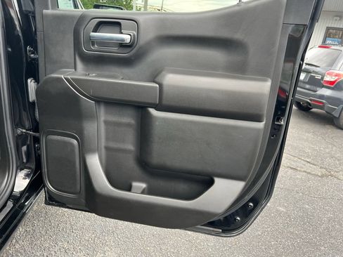 Used 2021 Chevrolet Silverado 1500 Custom Trail Boss w/ LPO, Dark Essentials Package AWD/4WD image 24
