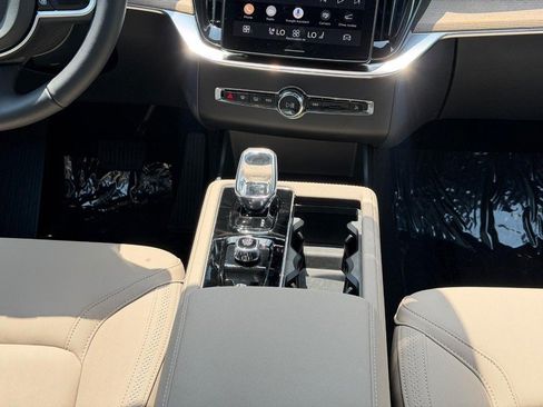 Used 2014 Toyota Camry SE w/ Moonroof Package FWD image 15