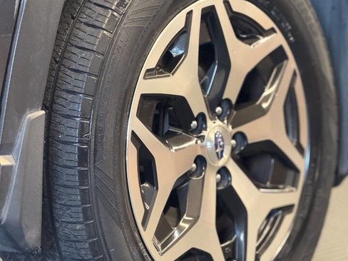 Used 2019 Subaru Forester Premium AWD/4WD image 22