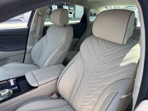 Used 2025 Genesis G80 2.5T Sport Prestige AWD/4WD image 11