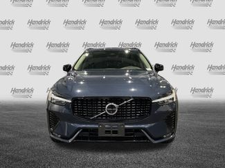 Used 2025 Volvo XC60 B5 Plus video 3