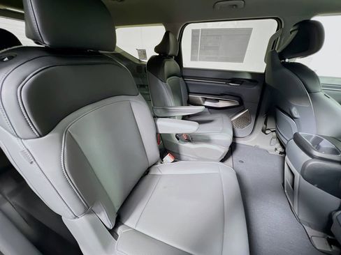New 2026 Kia EV9 Light image 22