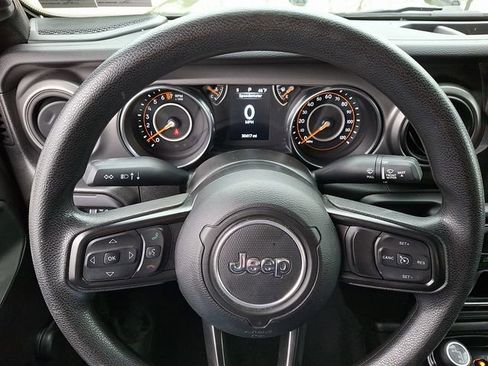 Used 2022 Jeep Gladiator Sport AWD/4WD image 18