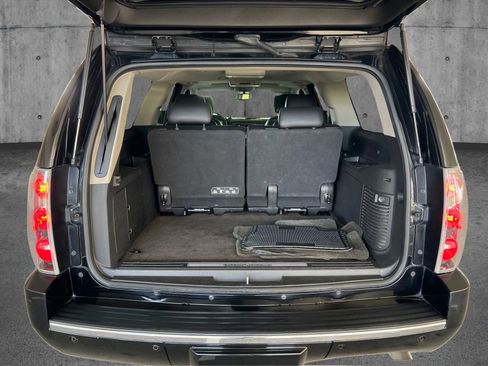 Used 2014 GMC Yukon XL Denali image 13