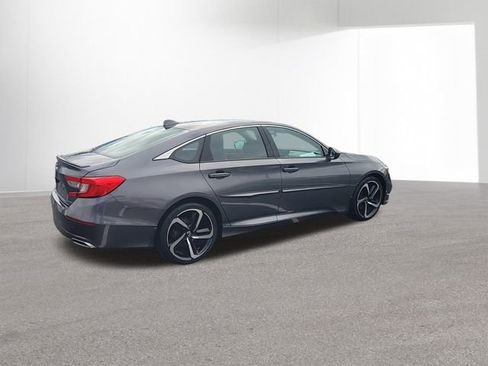 Used 2019 Honda Accord Sport image 9