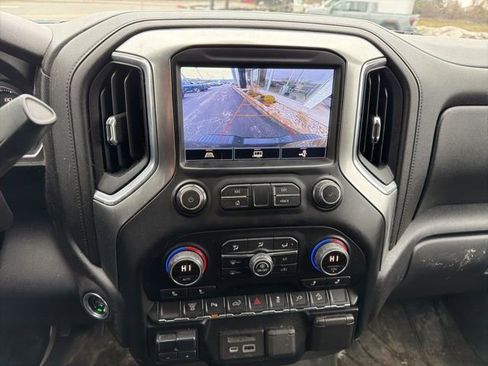 Used 2021 Chevrolet Silverado 2500 LT w/ Midnight Edition image 20