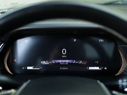 Used 2022 Jeep Grand Cherokee Overland w/ Luxury Tech Group IV image 12