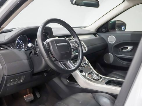 Used 2014 Land Rover Range Rover Evoque Pure Plus image 4