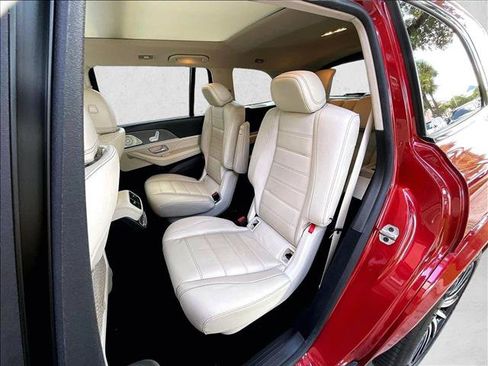 Used 2022 Mercedes-Benz GLS 450 4MATIC image 26
