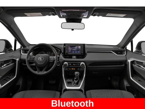 Used 2019 Toyota RAV4 XLE w/ Convenience Package FWD image 8
