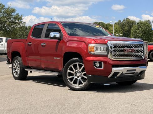 Used 2018 GMC Canyon Denali AWD/4WD image 2