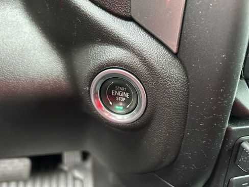 Used 2024 GMC Sierra 2500 Pro w/ Convenience Package image 18