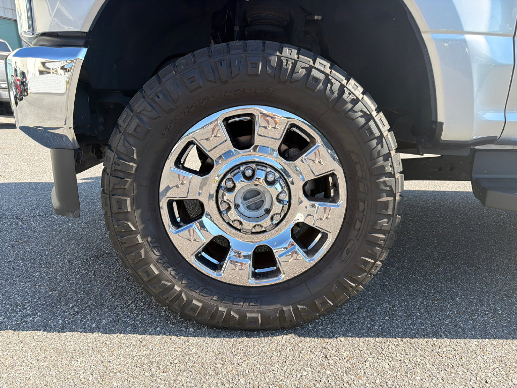 Used 2021 Ford F250 XLT w/ XLT Premium Package AWD/4WD image 11