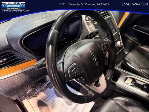 Used 2017 Lincoln MKC Reserve w/ Lincoln MKC Climate Package AWD/4WD image 11
