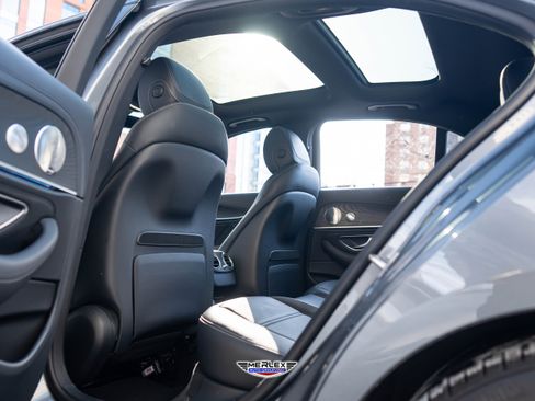 Used 2019 Mercedes-Benz E 53 AMG 4MATIC Sedan image 21