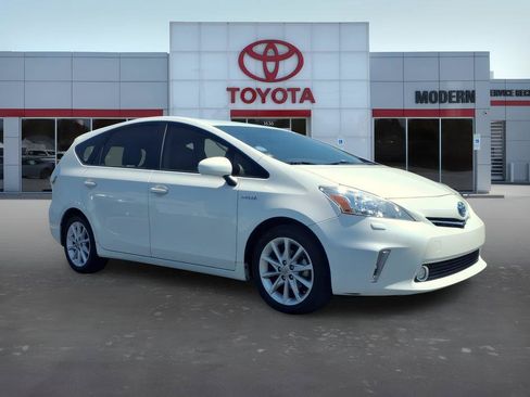 Used 2012 Toyota Prius V Five FWD image 8