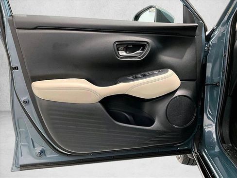Used 2024 Honda HR-V EX-L image 18