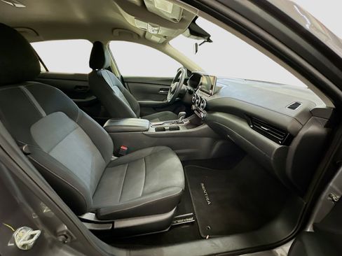 Used 2024 Nissan Sentra SV image 31