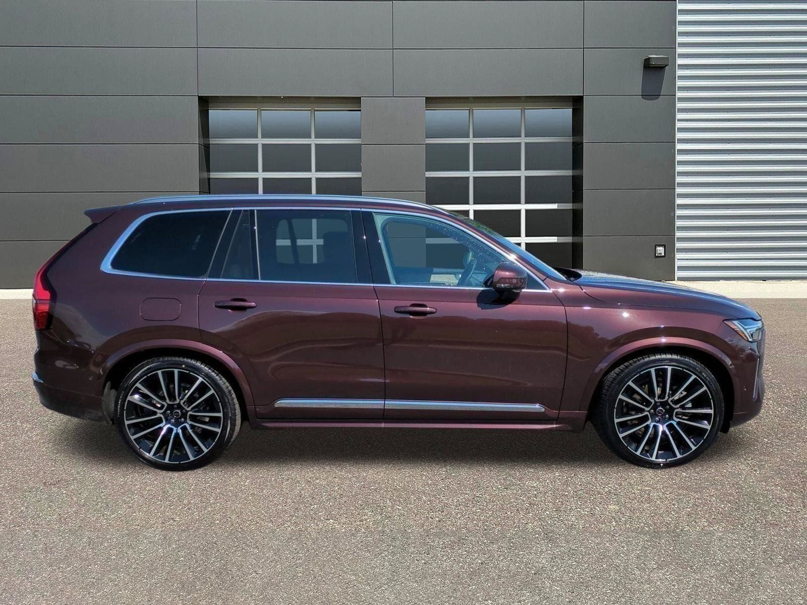 New 2026 Volvo XC90 B5 Ultra w/ Protection Package Premier AWD/4WD image 8