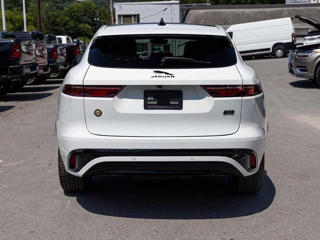 Used 2026 Jaguar F-PACE R-Dynamic S AWD/4WD image 5