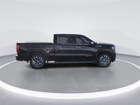 Used 2024 GMC Sierra 1500 Denali w/ Denali Reserve Package image 9