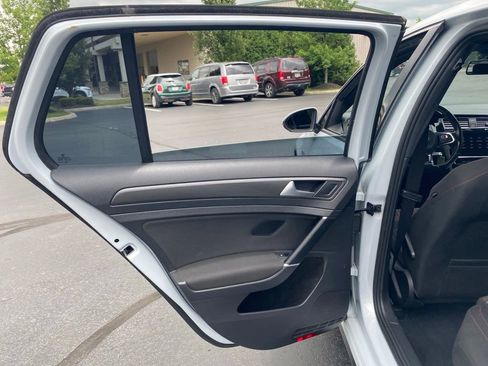 Used 2018 Volkswagen GTI S FWD image 30