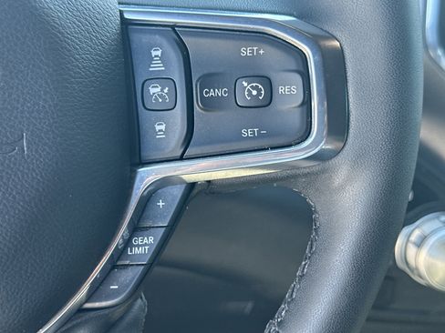 Used 2025 RAM 1500 Laramie image 26