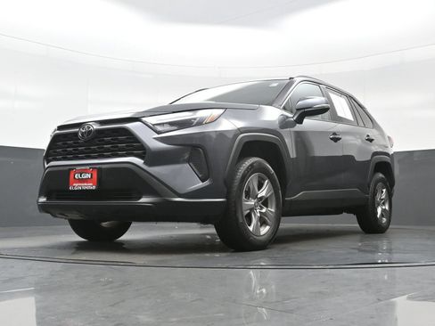 Used 2024 Toyota RAV4 XLE FWD image 28