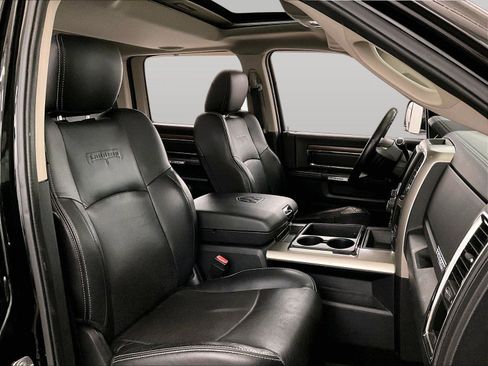 Used 2015 RAM 2500 Laramie w/ Convenience Group AWD/4WD image 7