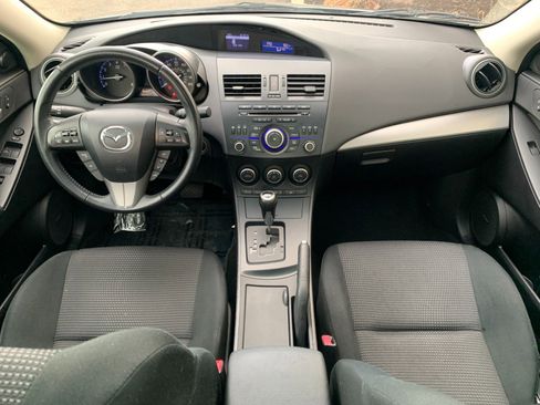 Used 2013 MAZDA MAZDA3 i Touring w/ Preferred Equipment Pkg image 21