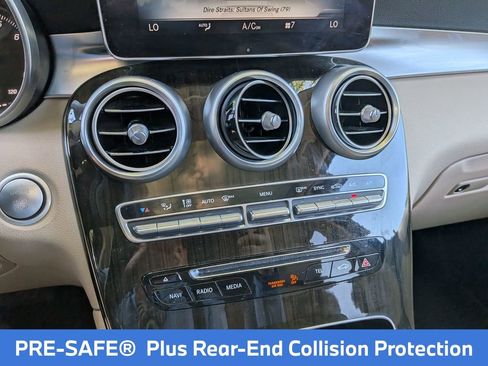 Used 2017 Mercedes-Benz GLC 300 image 36