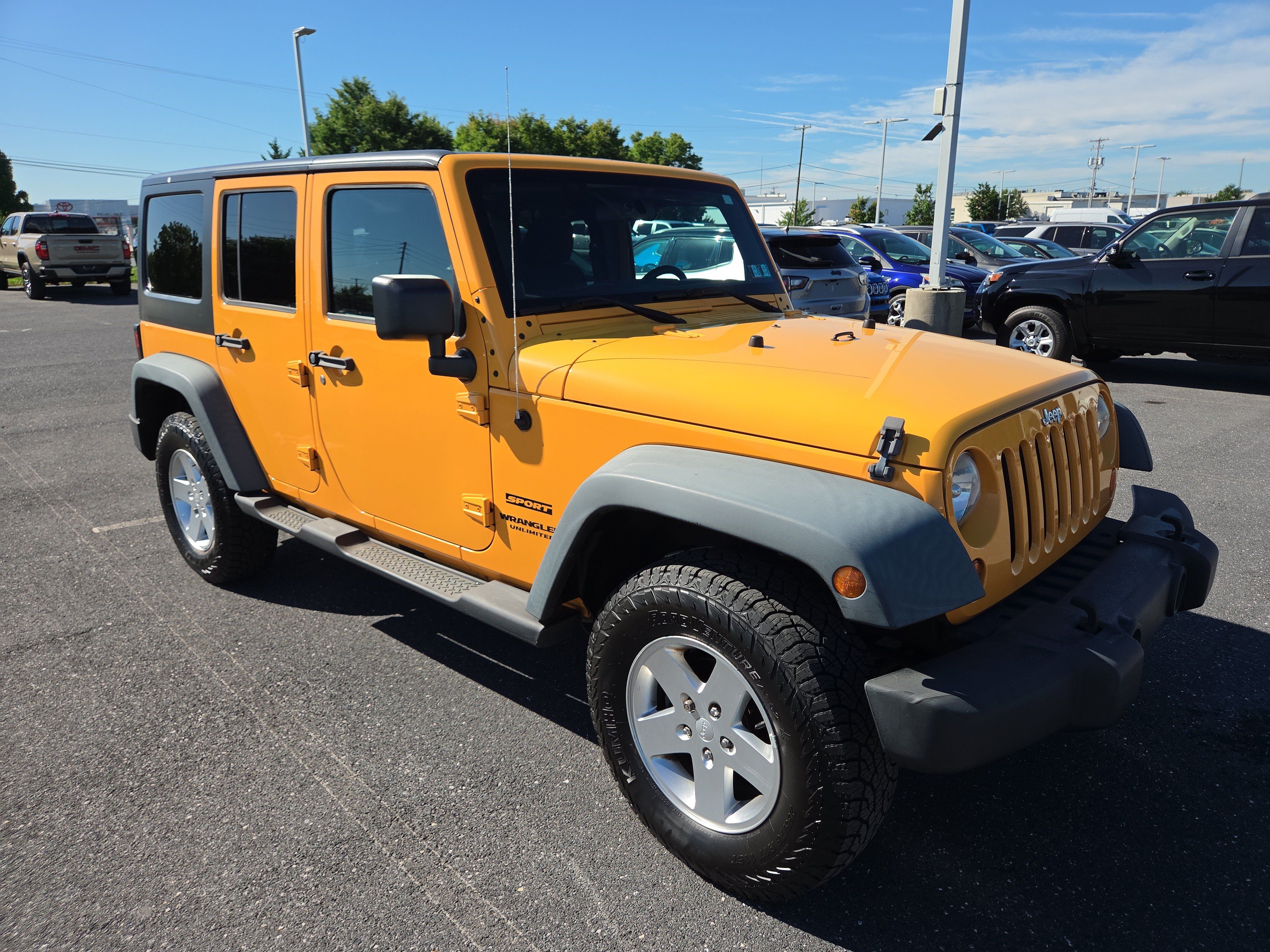 Used 2012 Jeep Wrangler Unlimited Sport AWD/4WD image 18